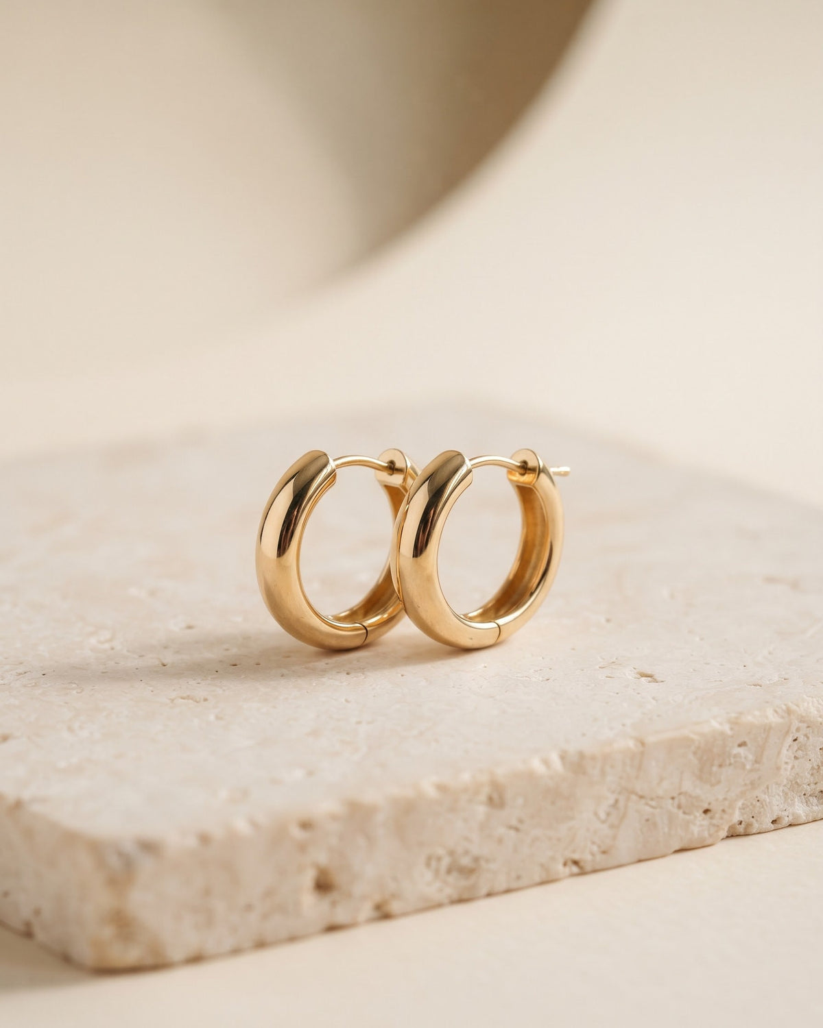 Mica Plain Huggie Earrings